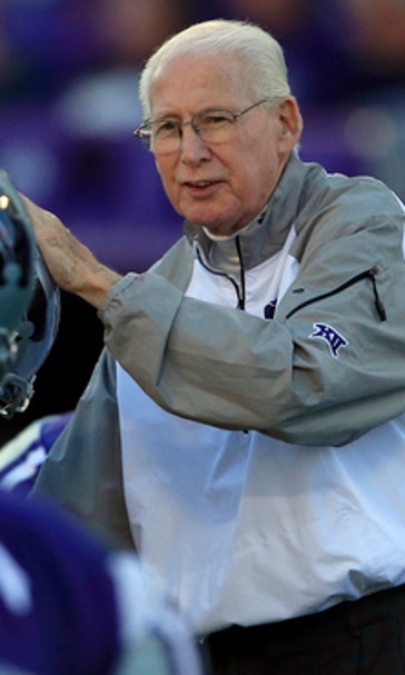 Oklahoma's Stoops, Kansas State's Snyder to face off again